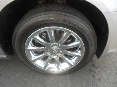 2011 Chrysler 300C  Base