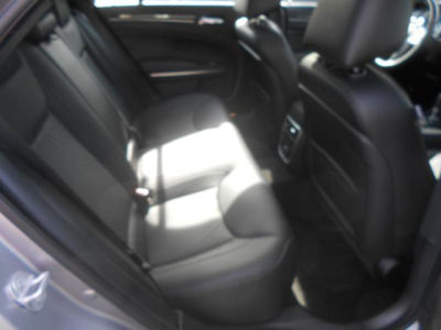 2011 Chrysler 300C  Base