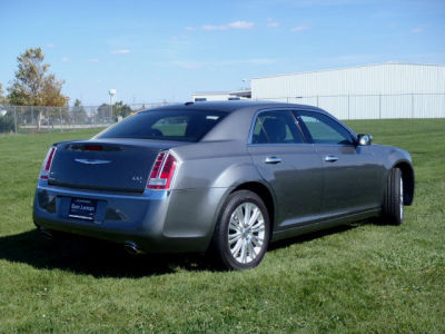 2011 Chrysler 300C  Base