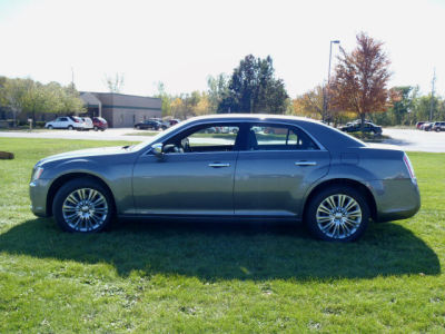 2011 Chrysler 300C  Base