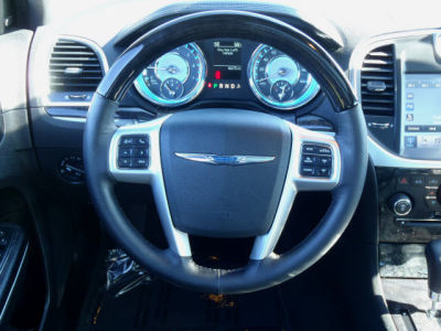 2011 Chrysler 300C  Base