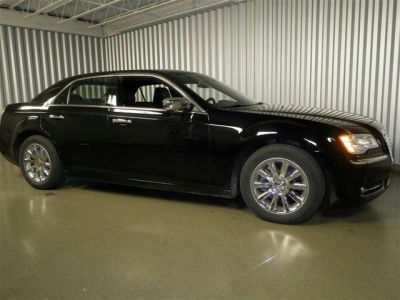 2012 Chrysler 300C  Base