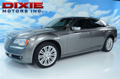 2011 Chrysler 300C  Base