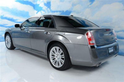 2011 Chrysler 300C  Base