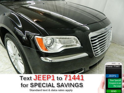 2011 Chrysler 300C  Base