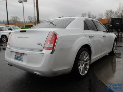2011 Chrysler 300C  Base