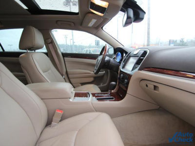 2011 Chrysler 300C  Base