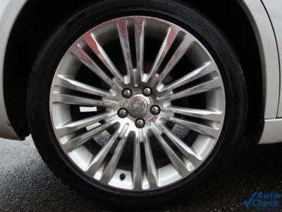 2011 Chrysler 300C  Base