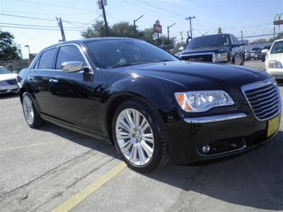 2012 Chrysler 300C  Base