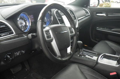 2011 Chrysler 300C  Base