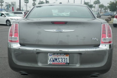 2011 Chrysler 300C  Base