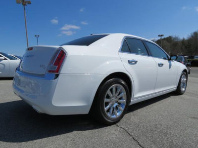 2012 Chrysler 300C  Base