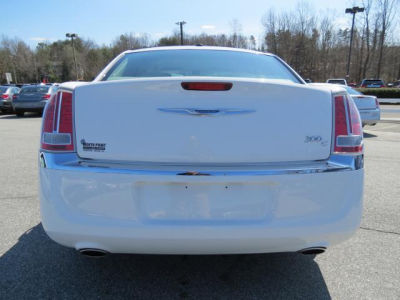 2012 Chrysler 300C  Base