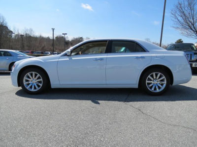 2012 Chrysler 300C  Base