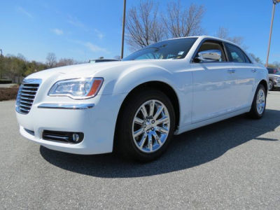 2012 Chrysler 300C  Base