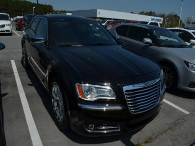 2013 Chrysler 300C  Base