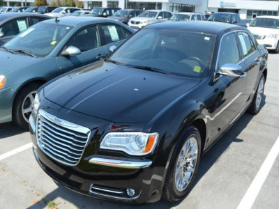 2013 Chrysler 300C Base