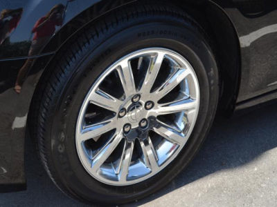 2013 Chrysler 300C Base