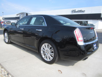 2011 Chrysler 300C  Base