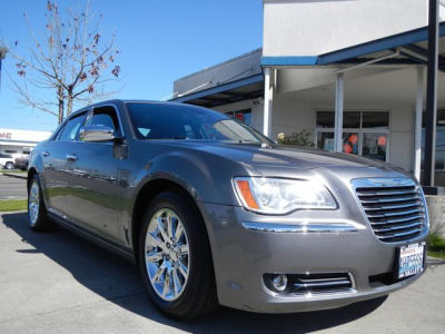 2012 Chrysler 300C  Base