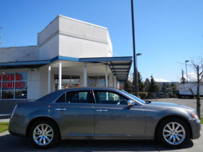 2012 Chrysler 300C  Base