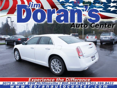 2012 Chrysler 300C  Base