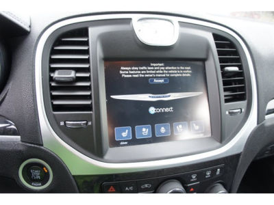 2012 Chrysler 300C  Base