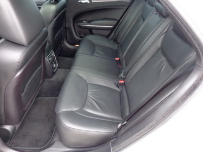 2011 Chrysler 300C  Base