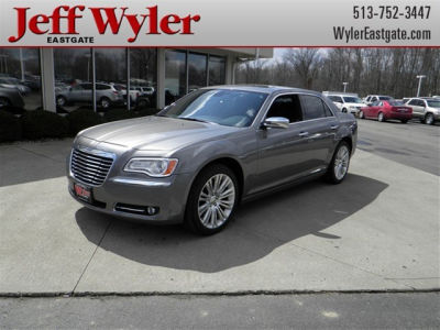 2011 Chrysler 300C  Base