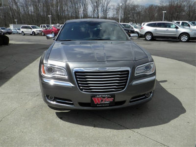 2011 Chrysler 300C  Base