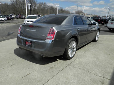 2011 Chrysler 300C  Base