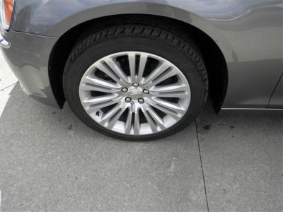 2011 Chrysler 300C  Base