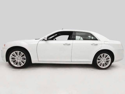 2011 Chrysler 300C  Base