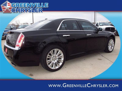 2011 Chrysler 300C  Base