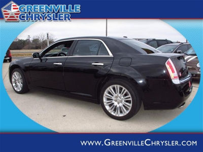 2011 Chrysler 300C  Base