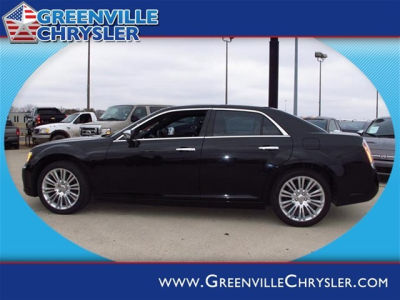 2011 Chrysler 300C  Base