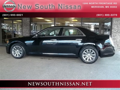 2013 Chrysler 300C  Base