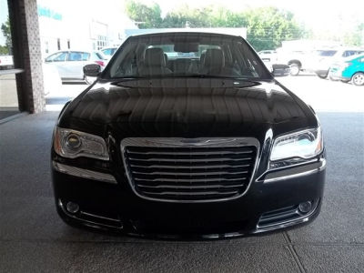 2013 Chrysler 300C  Base