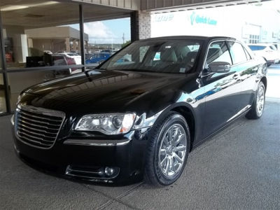 2013 Chrysler 300C  Base