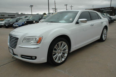 2011 Chrysler 300C  Base