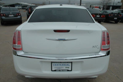 2011 Chrysler 300C  Base