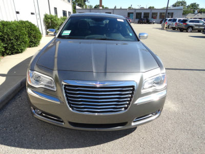 2011 Chrysler 300C  Base