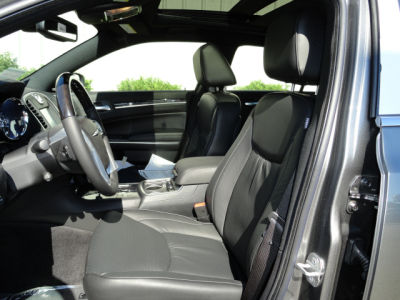 2011 Chrysler 300C  Base