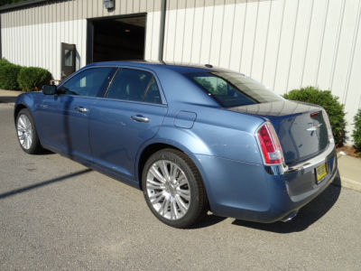 2011 Chrysler 300C  Base