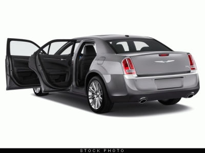 2013 Chrysler 300C  Base
