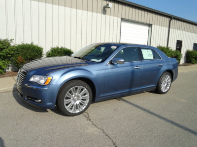 2011 Chrysler 300C  Base