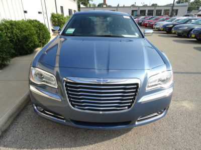 2011 Chrysler 300C  Base