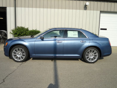 2011 Chrysler 300C  Base