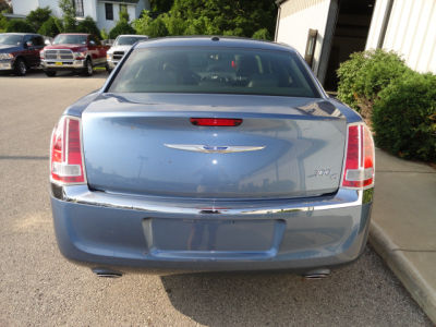 2011 Chrysler 300C  Base
