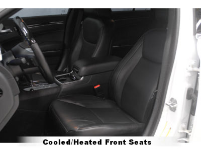 2012 Chrysler 300C  Base